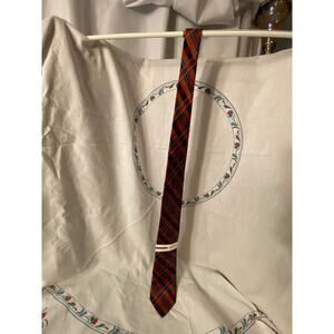 IZOD Men's 100% Silk Necktie "Lion Plaid" NWT 3 1/8 in at widest